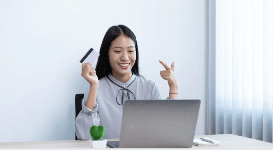 Wie wählt man bei schlechter Bonität die richtige Kreditkarte aus?